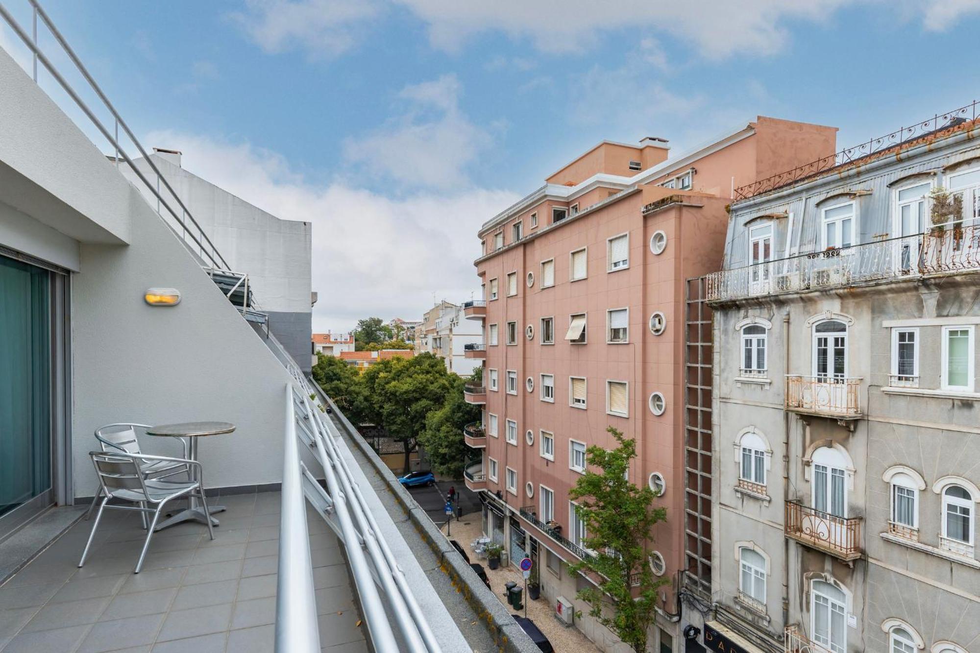 Bright 2Bdr Duplex With Balcony By Lovelystay Lisboa 外观 照片