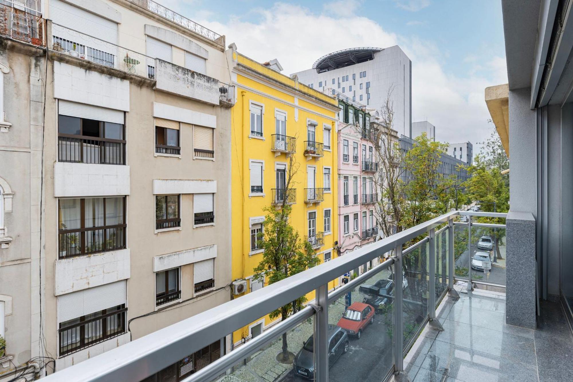 Bright 2Bdr Duplex With Balcony By Lovelystay Lisboa 外观 照片